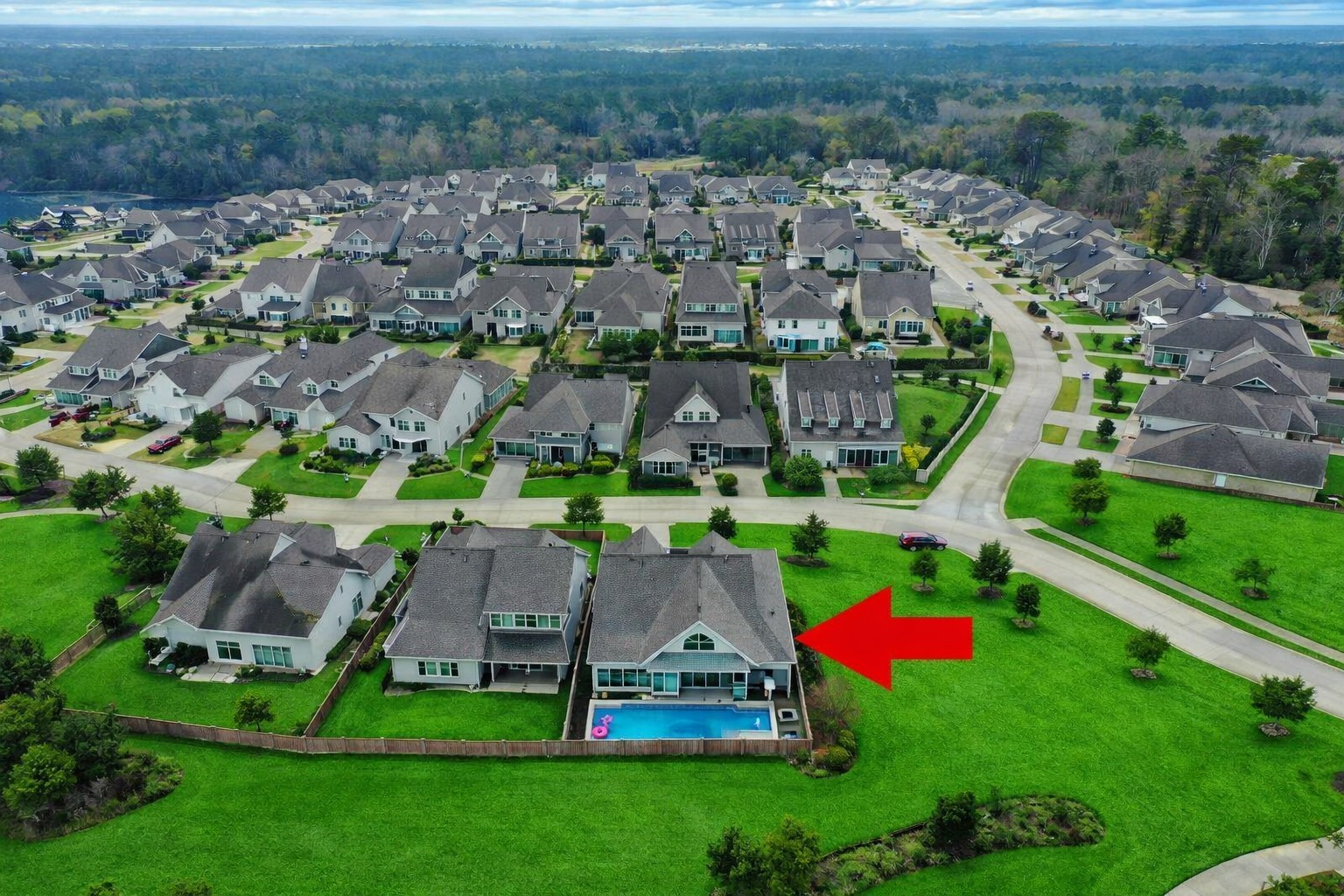 2223 Pintail Lane Conroe, TX 77384 - Photo 36 of 39 (grass virtually staged)