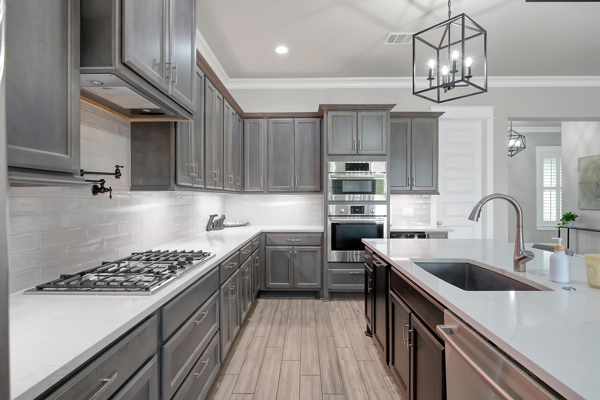 2223 Pintail Lane Conroe, TX 77384 - Photo 8 of 39 A chef's kitchen with plenty of work space