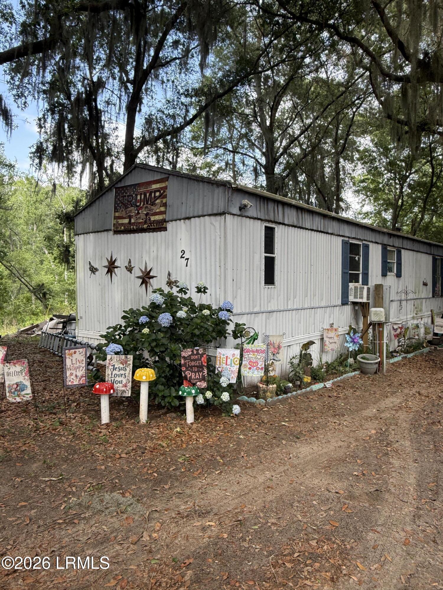 25 Hidden Oaks Road St. Helena Island, SC 29920 - Photo 2 of 15 image0(11)