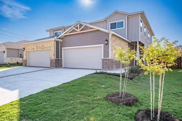 $729,000 | 640-644 Wheatfield Drive, Venus, TX 76084