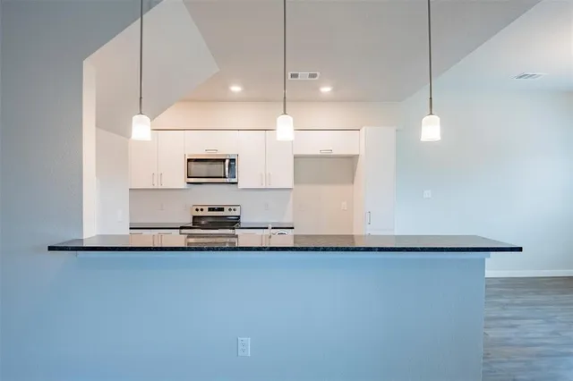 $729,000 | 640-644 Wheatfield Drive, Venus, TX 76084