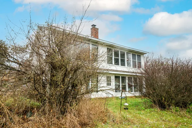 $350,000 | W8320 Springwood Lane, Delavan, WI 53115