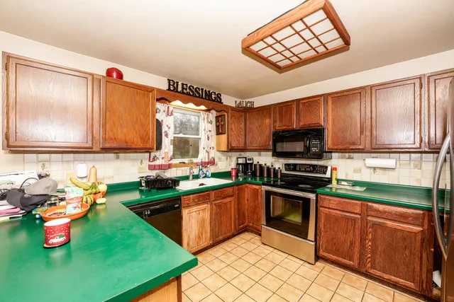 $350,000 | W8320 Springwood Lane, Delavan, WI 53115