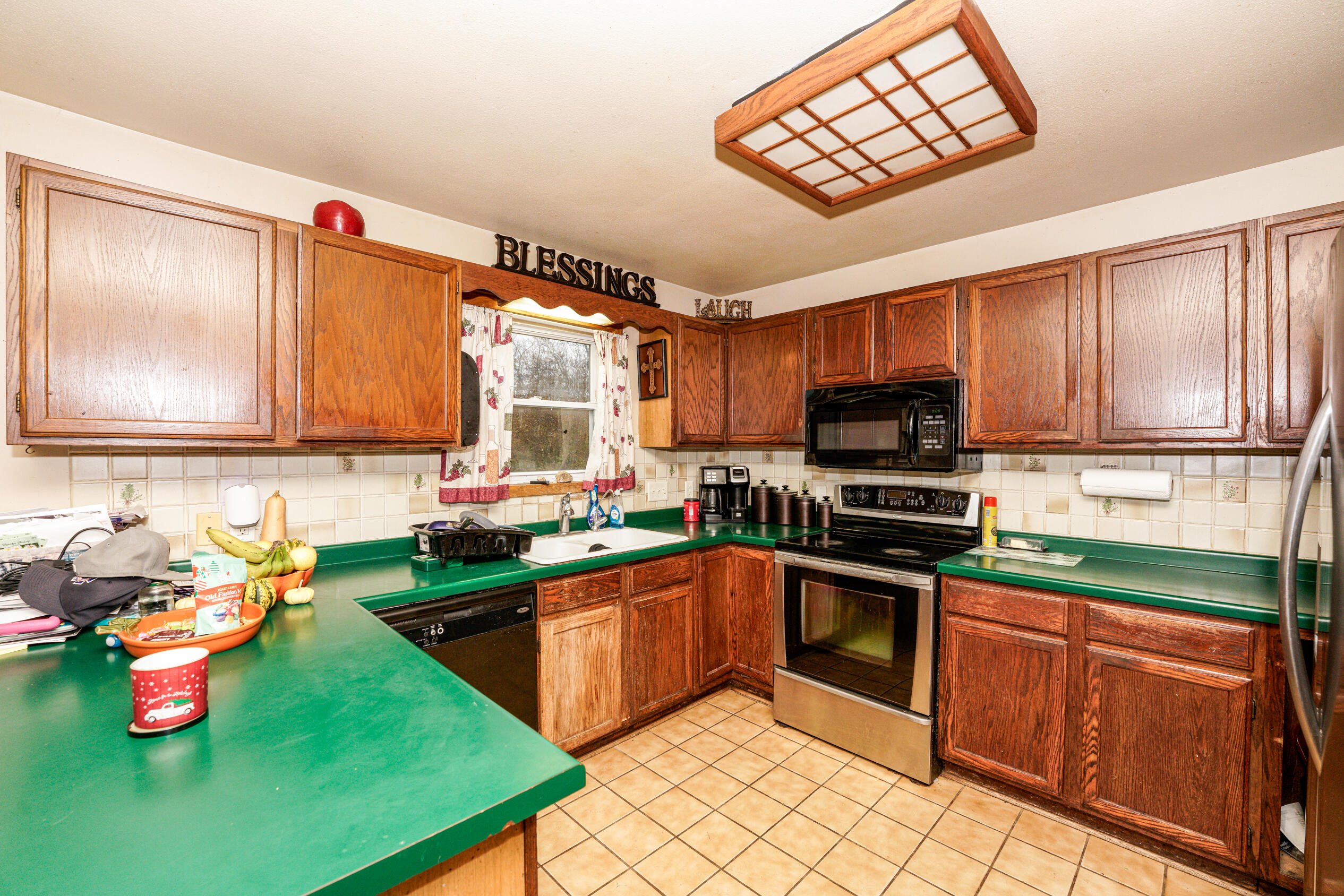 W8320 Springwood Lane Delavan, WI 53115 - Photo 5 of 25 Kitchen