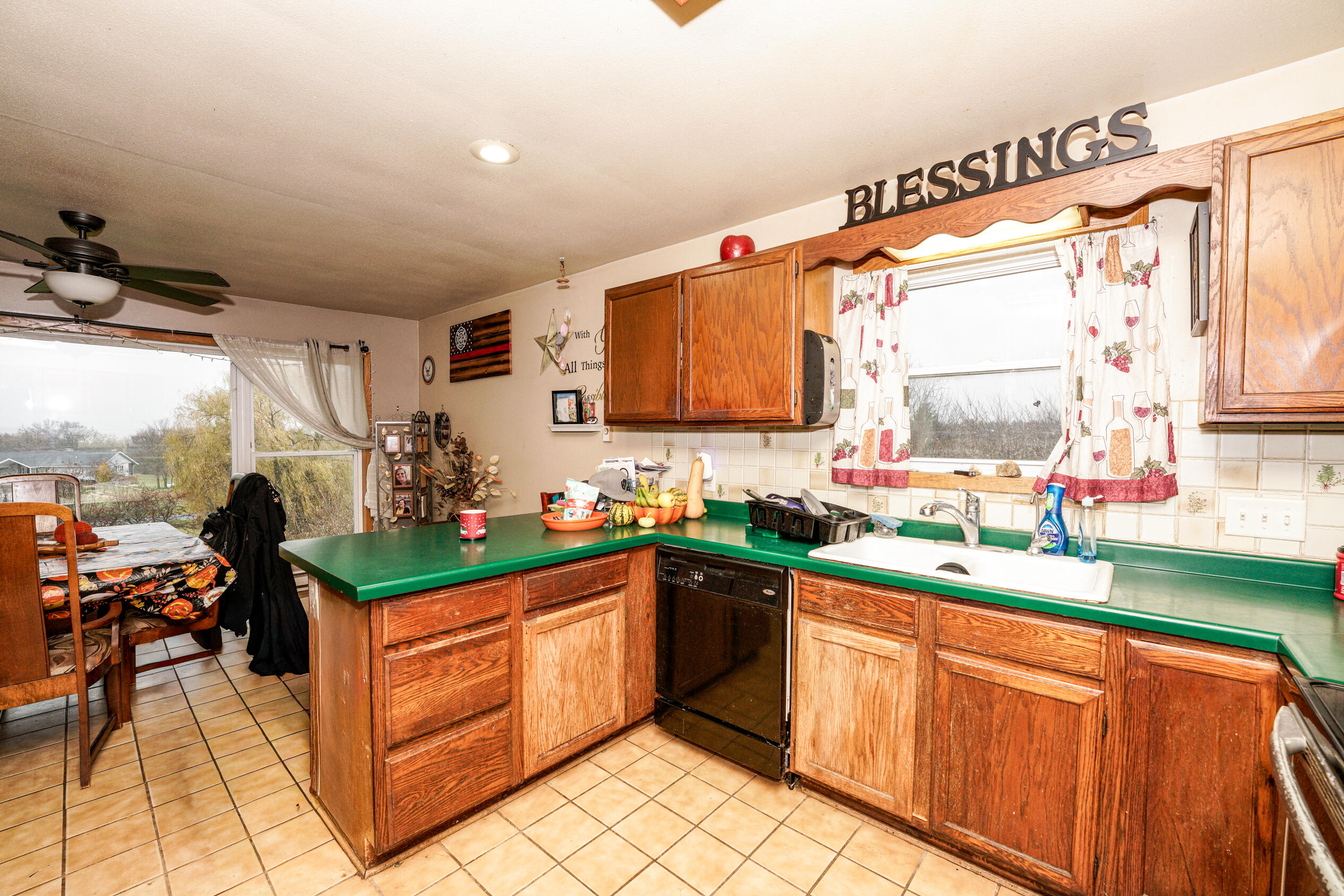 W8320 Springwood Lane Delavan, WI 53115 - Photo 7 of 25 Kitchen