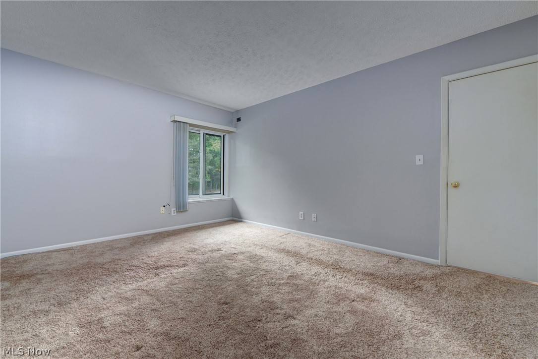22954 Mastick Road, Unit 203 Cleveland, OH 44126 - Photo 25 of 35