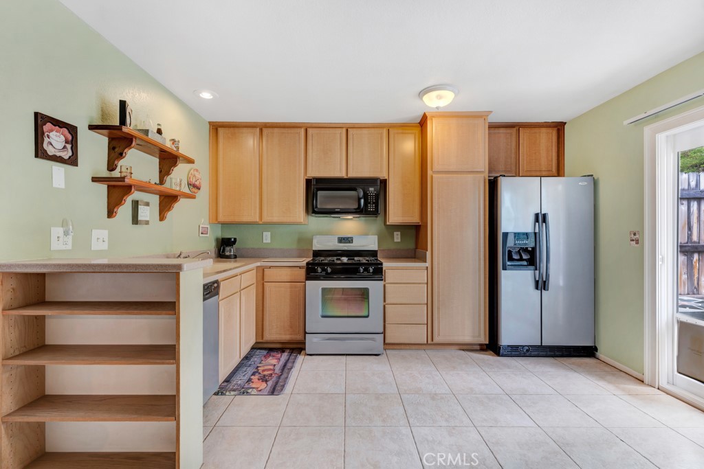 2018 Covington Avenue Simi Valley, CA 93065 - Photo 9 of 50