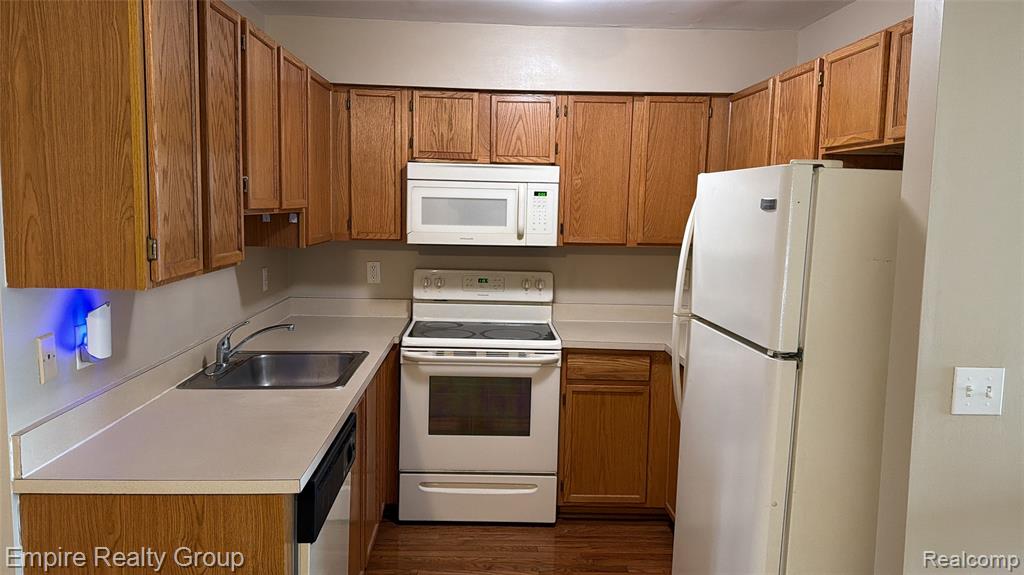 4334 Schaefer Road Dearborn, MI 48126 - Photo 4 of 9