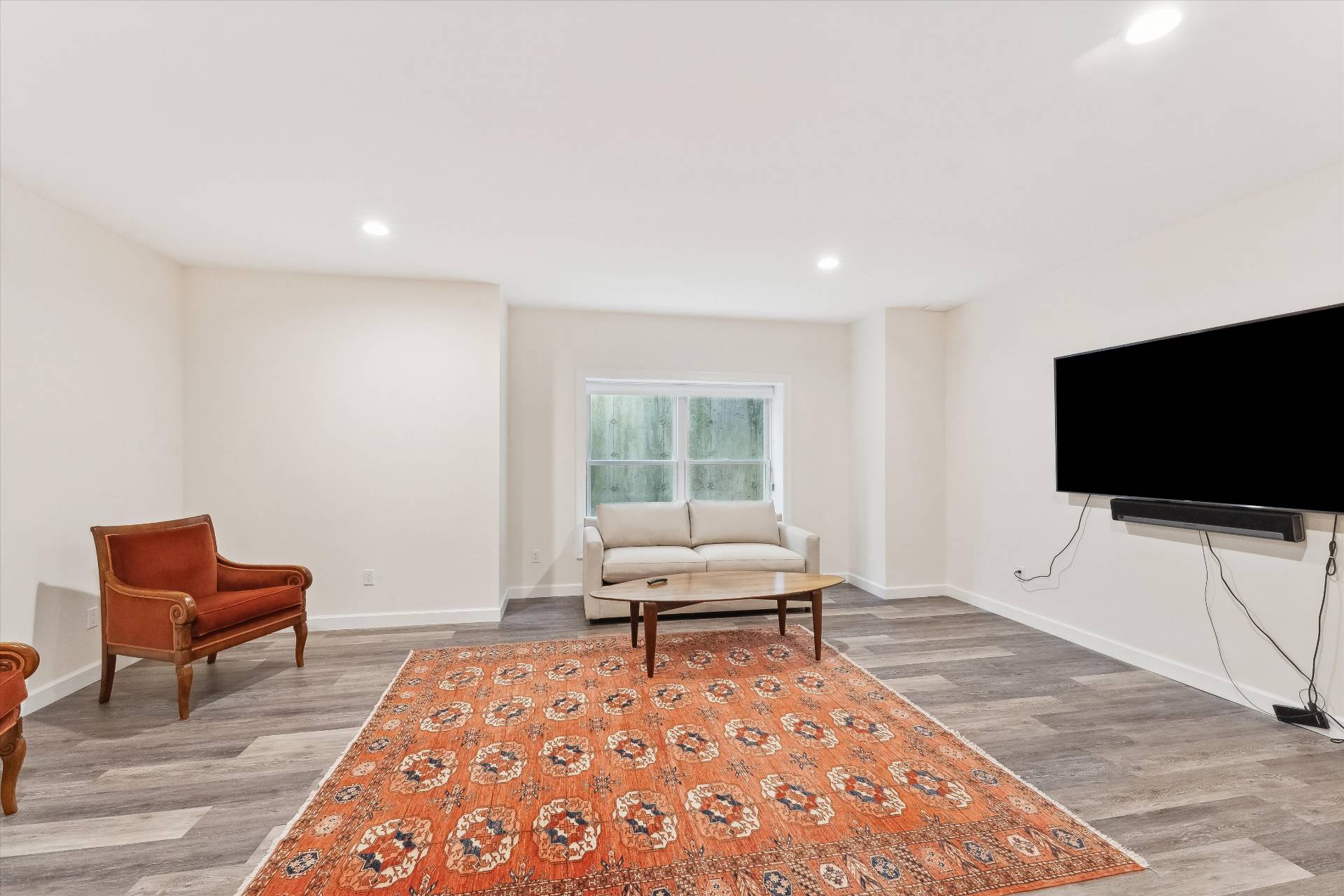 1 Fall Court Southampton, NY 11968 - Photo 24 of 29