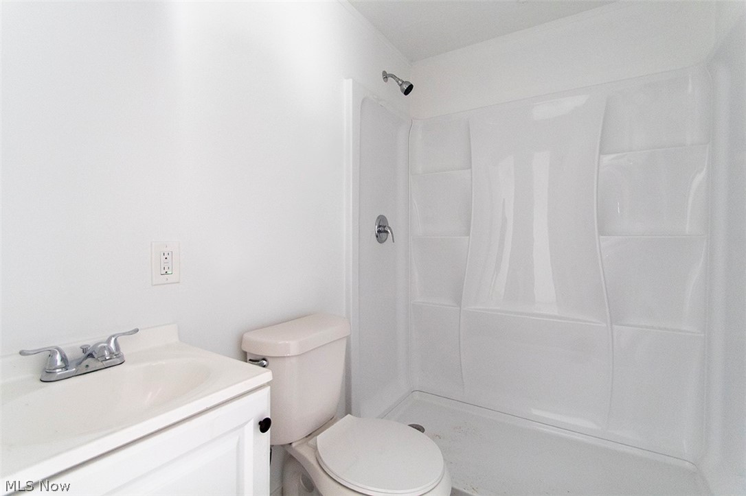 2739 South Cleveland Massillon Road Barberton, OH 44203 - Photo 14 of 28