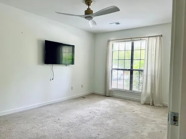$2,200 | 352 Sandpiper Drive, Unit G, Mount Pleasant, SC 29464