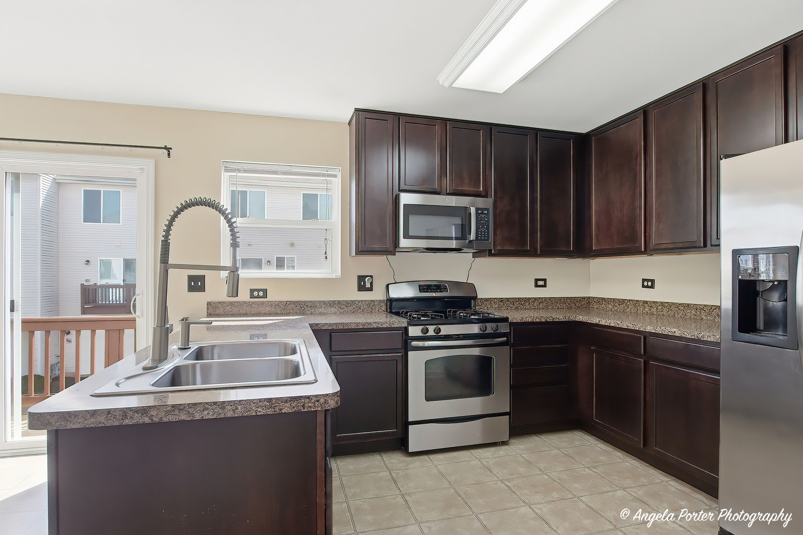 593 Treble Lane Volo, IL 60073 - Photo 10 of 27