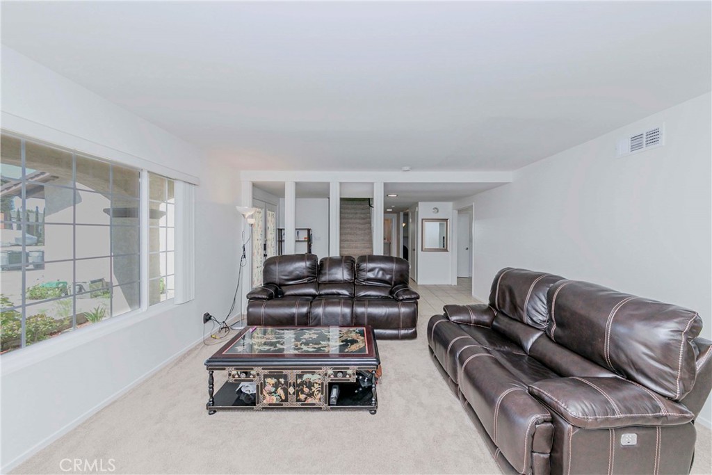 2401 El Portal Way Oxnard, CA 93035 - Photo 15 of 62