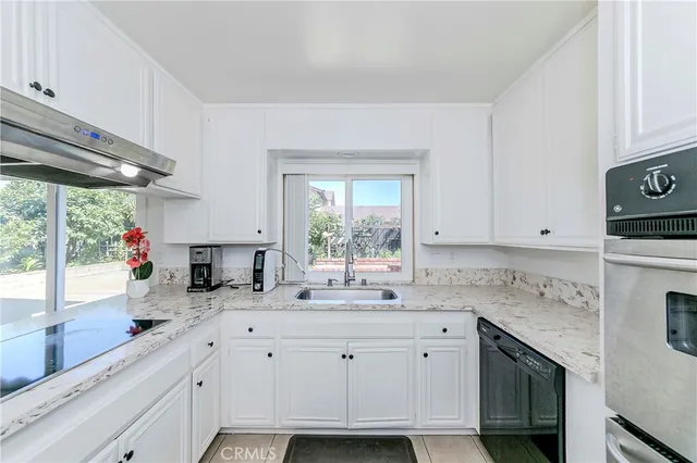 $1,170,000 | 2401 El Portal Way, Oxnard, CA 93035