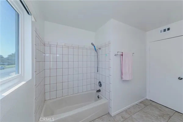 $1,059,000 | 2401 El Portal Way, Oxnard, CA 93035