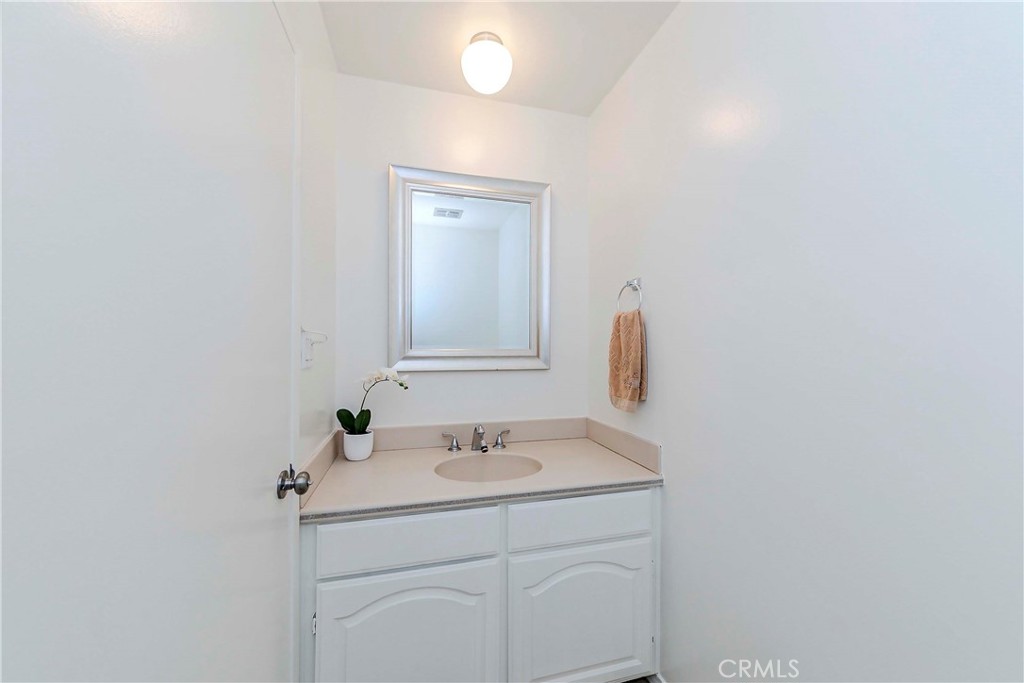 2401 El Portal Way Oxnard, CA 93035 - Photo 27 of 62