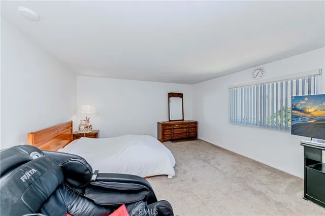 $1,170,000 | 2401 El Portal Way, Oxnard, CA 93035