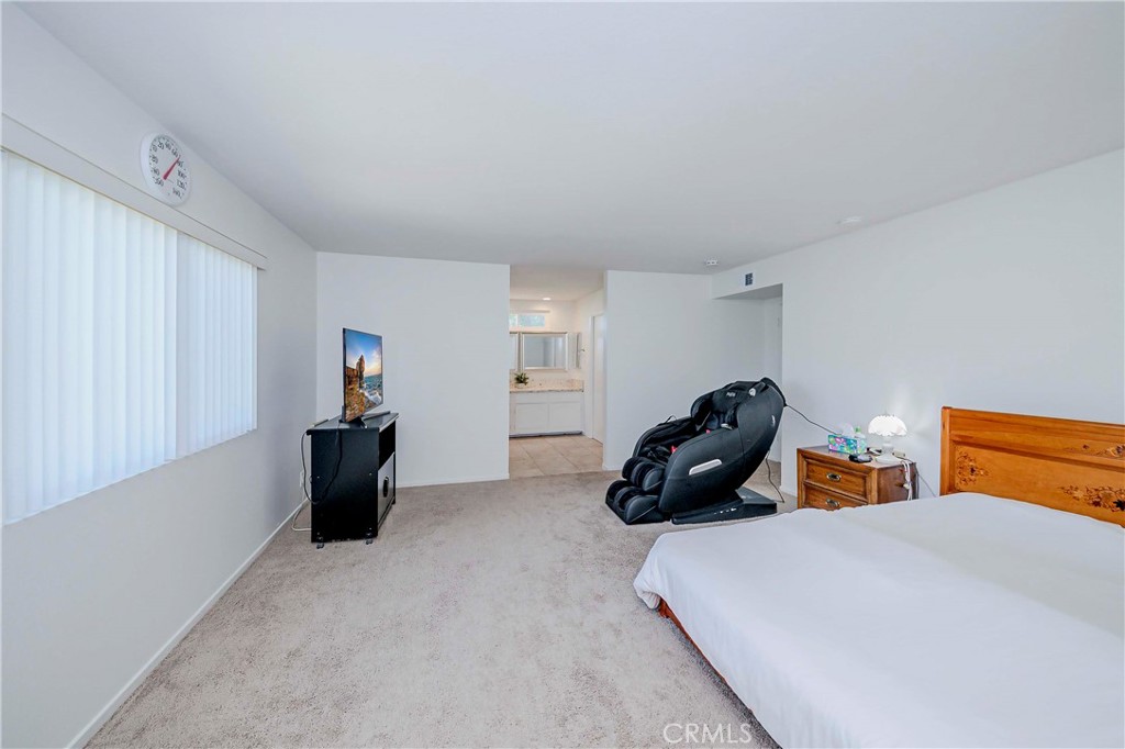 2401 El Portal Way Oxnard, CA 93035 - Photo 30 of 62