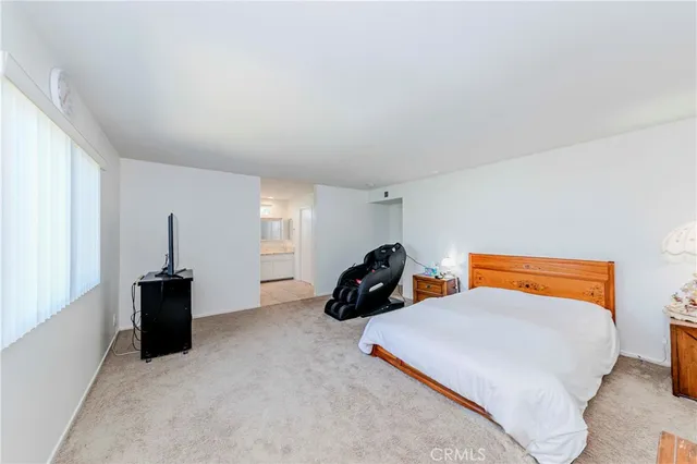 $1,170,000 | 2401 El Portal Way, Oxnard, CA 93035