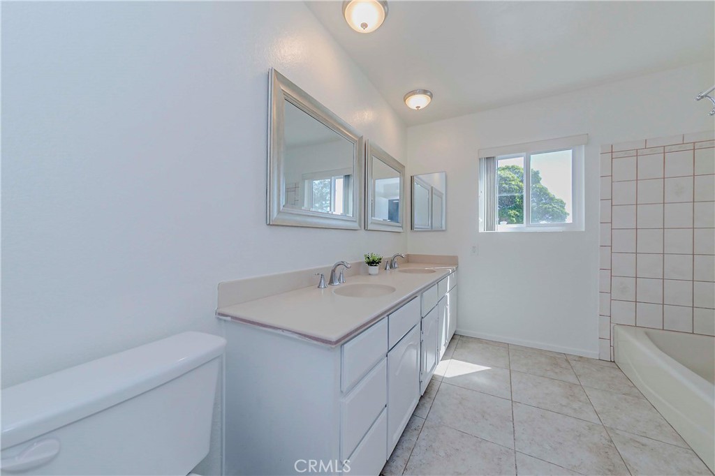 2401 El Portal Way Oxnard, CA 93035 - Photo 40 of 62