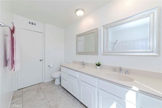 $1,170,000 | 2401 El Portal Way, Oxnard, CA 93035