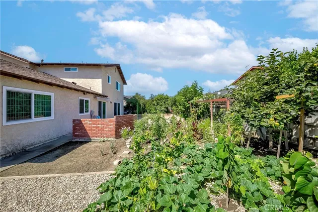 $1,170,000 | 2401 El Portal Way, Oxnard, CA 93035