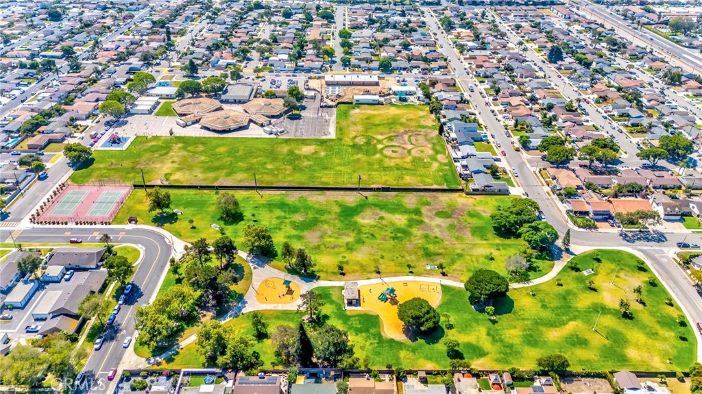 2401 El Portal Way Oxnard, CA 93035 - Photo 8 of 62