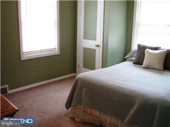 52 Collins Road Mercerville, NJ 08619 - Photo 4 of 7 Bedroom