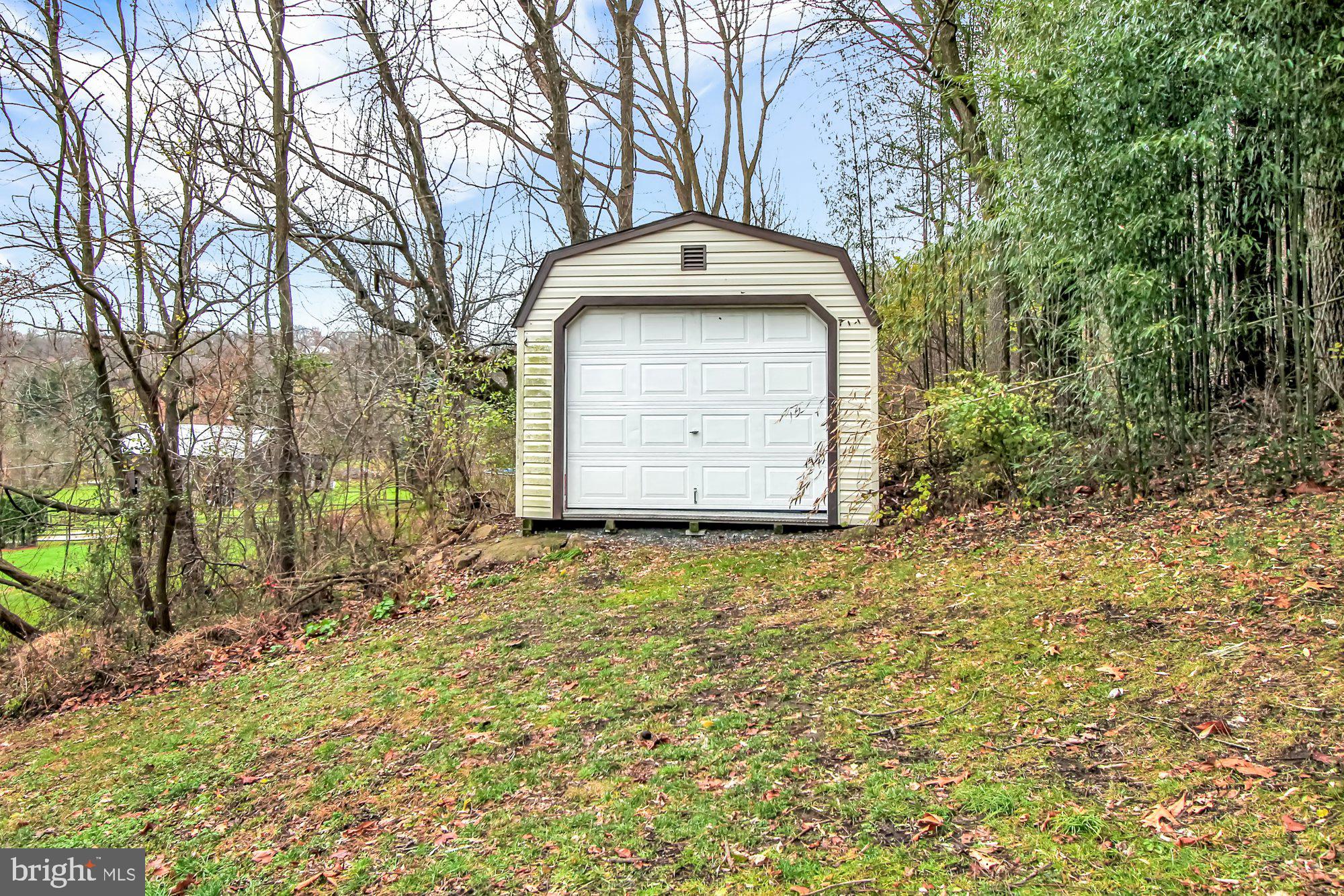 157 Fry Road Fleetwood, PA 19522 - Photo 29 of 34 Gallery Image 29