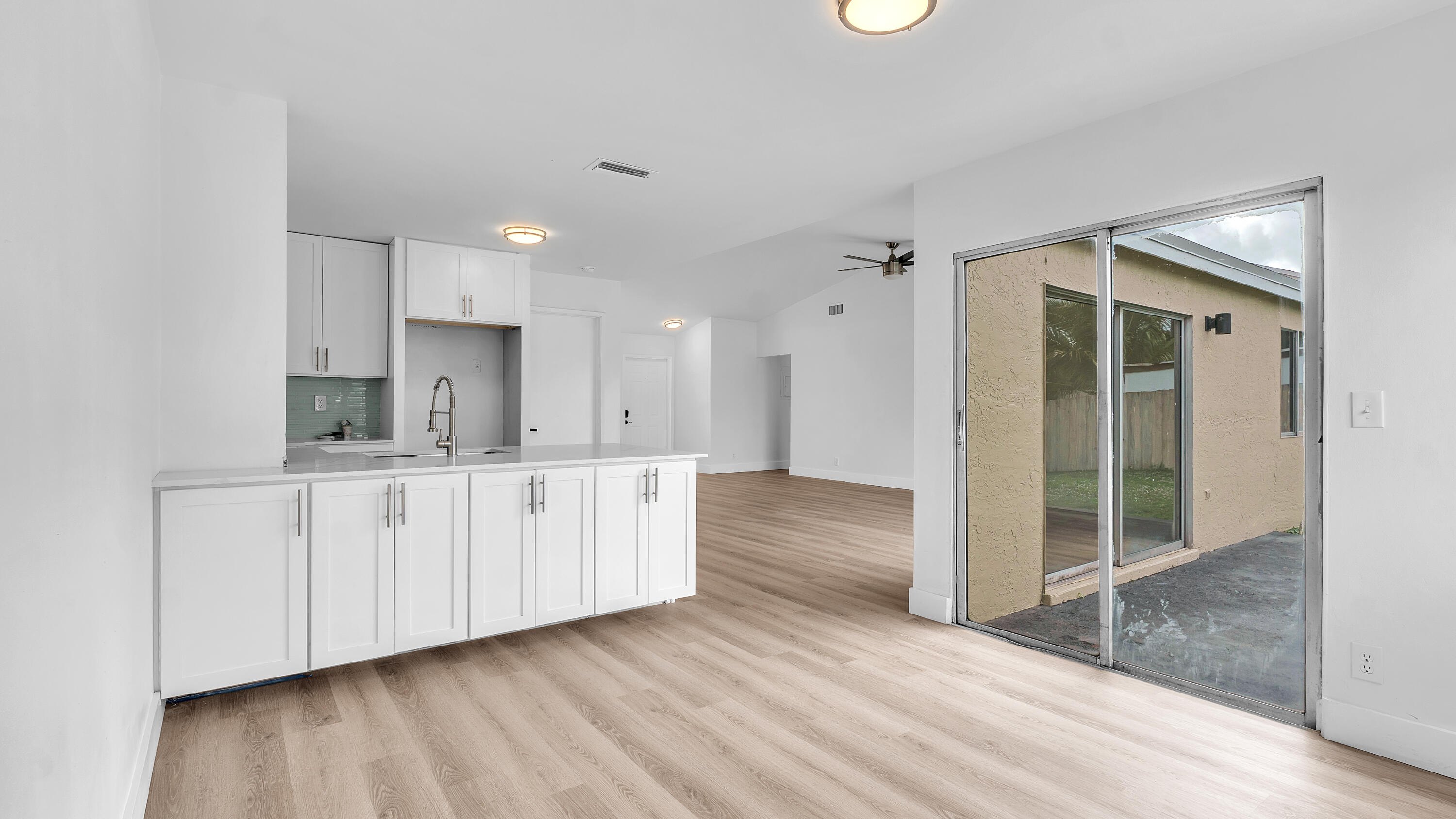 18989 Cloud Lake Circle Boca Raton, FL 33496 - Photo 13 of 36 VBA08635