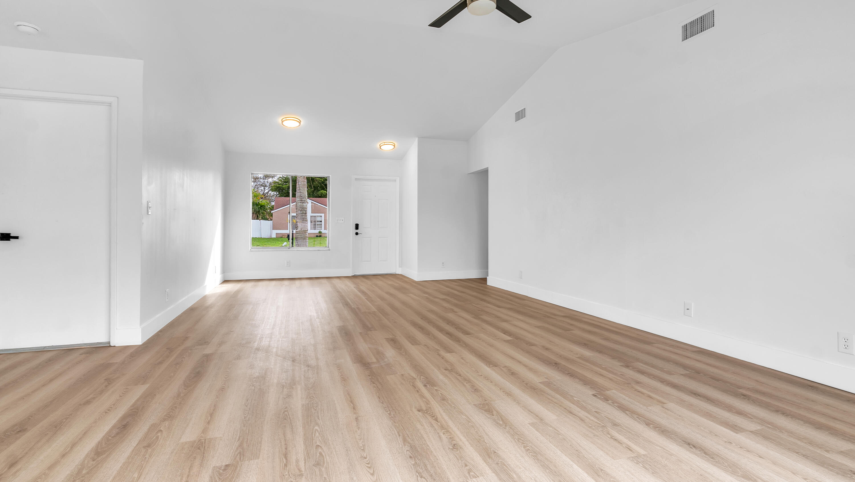 18989 Cloud Lake Circle Boca Raton, FL 33496 - Photo 21 of 36 VBA08659