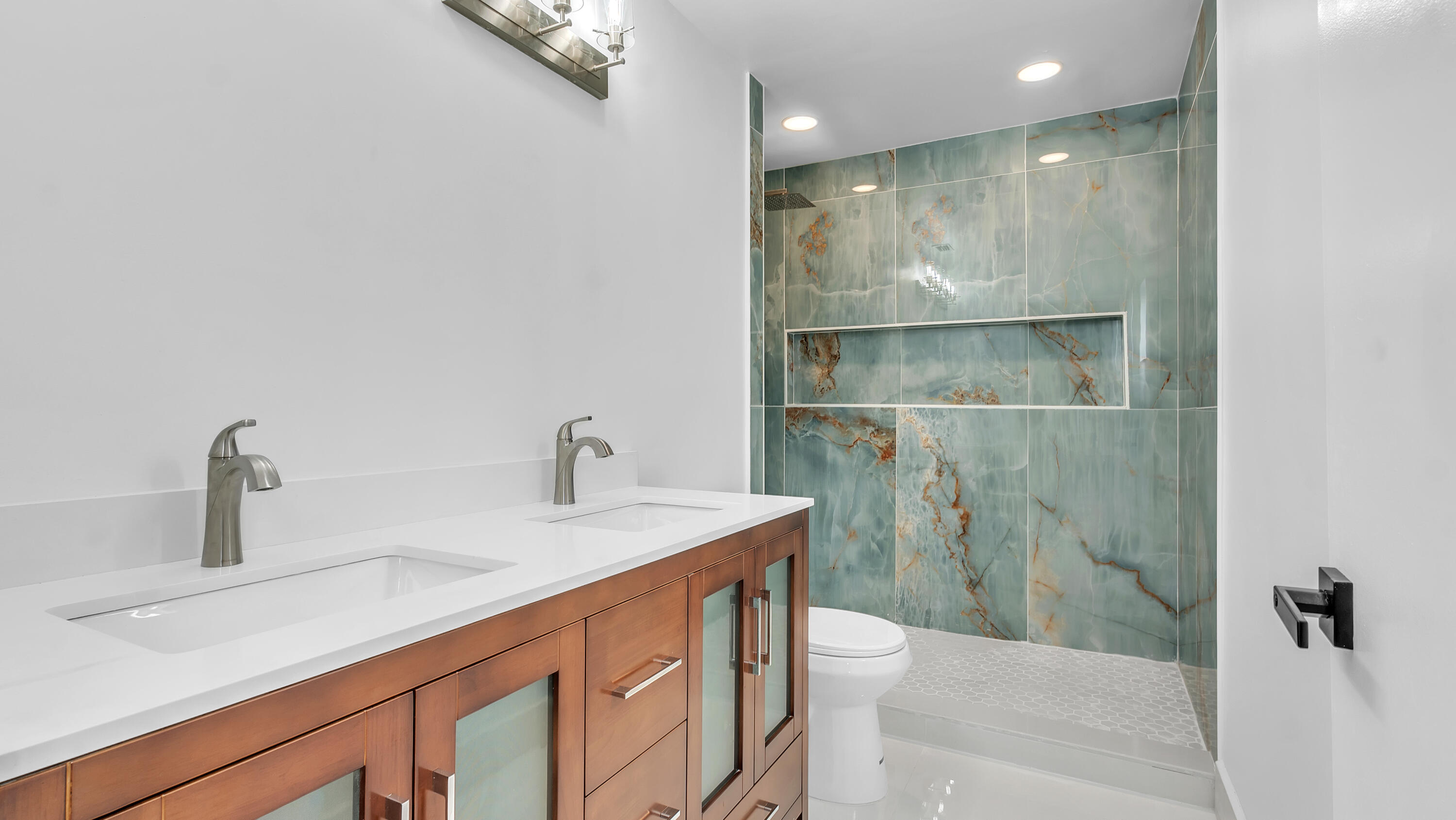 18989 Cloud Lake Circle Boca Raton, FL 33496 - Photo 28 of 36 VBA08680