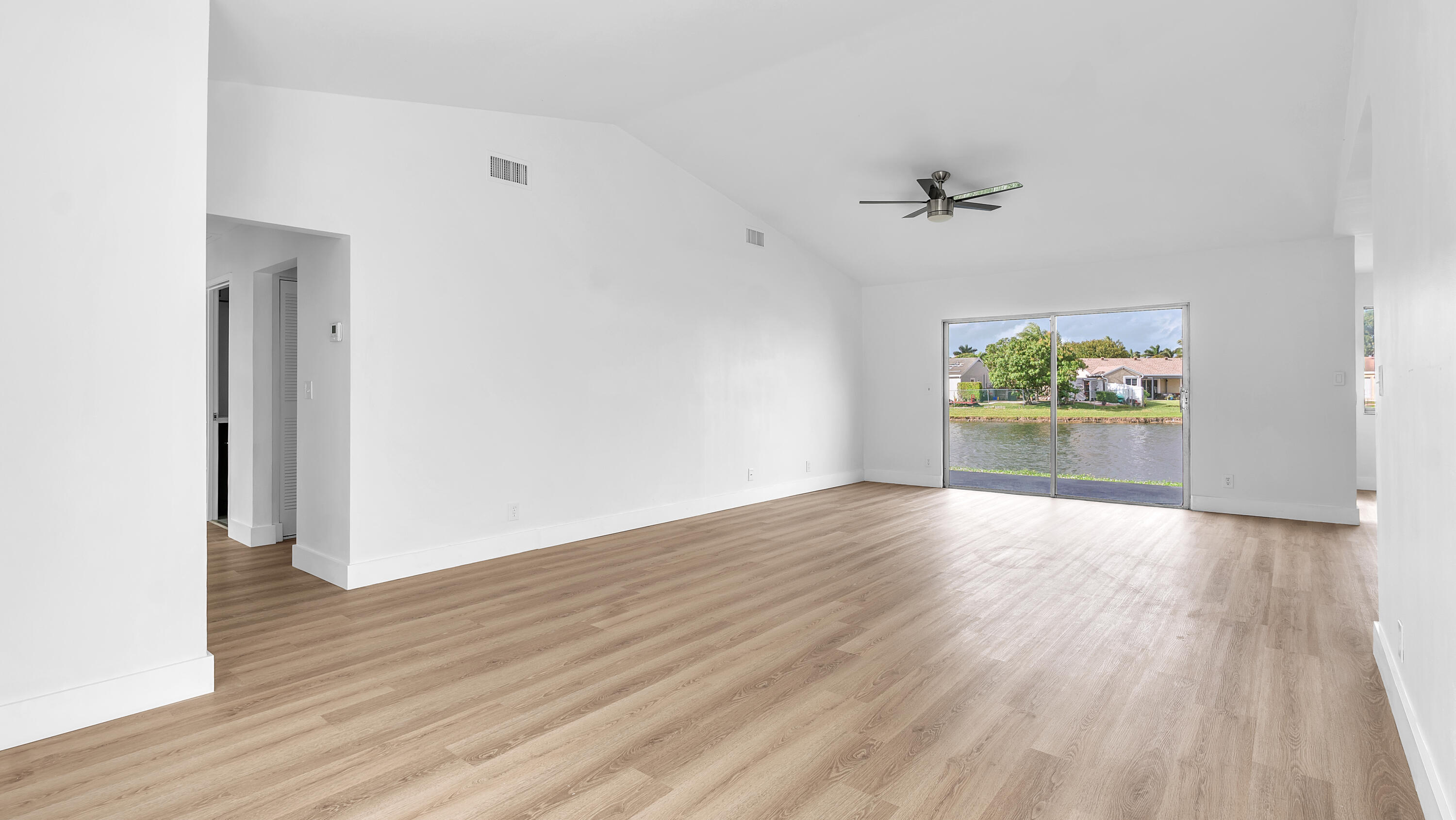 18989 Cloud Lake Circle Boca Raton, FL 33496 - Photo 7 of 36 VBA08617