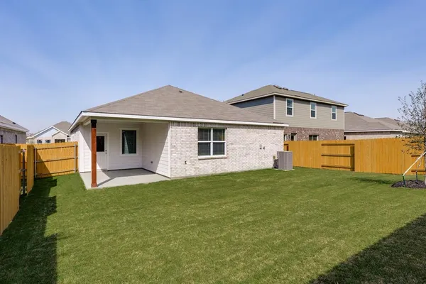 $336,900 | 727 Layton Court, Seagoville, TX 75159