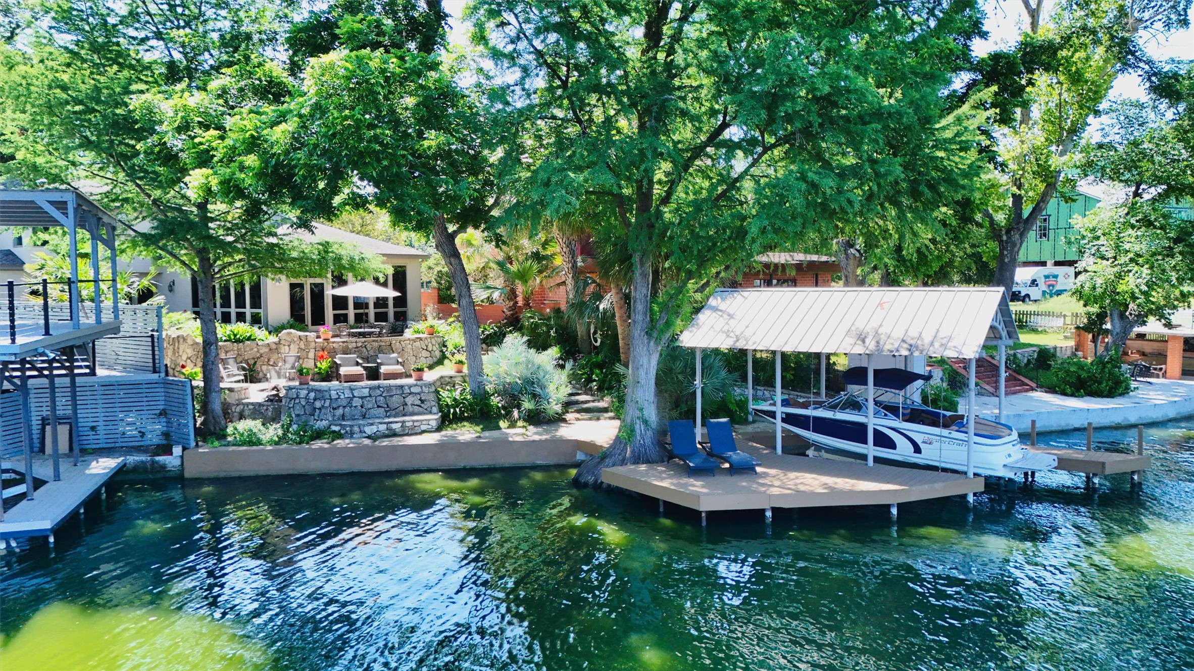 1807 Terminal Loop Road McQueeney, TX 78123 - Photo 2 of 33 Waterfront with secluded area for swimming or floating.