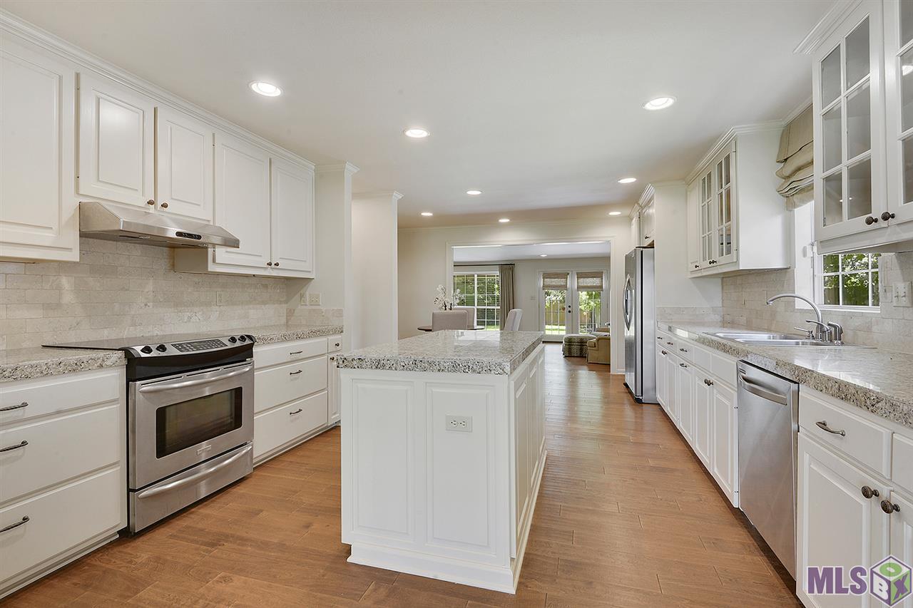 16054 Tiger Bend Road Baton Rouge, LA 70817 - Photo 7 of 17 Gallery Image 7