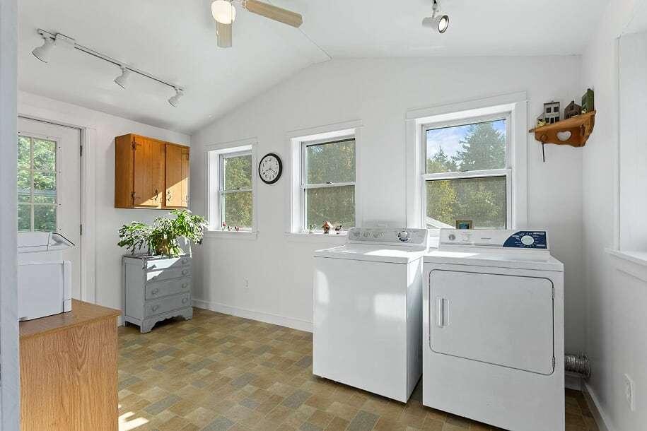 241 Eggemoggin Road Little Deer Isle, ME 04650 - Photo 25 of 48 IMG_1147