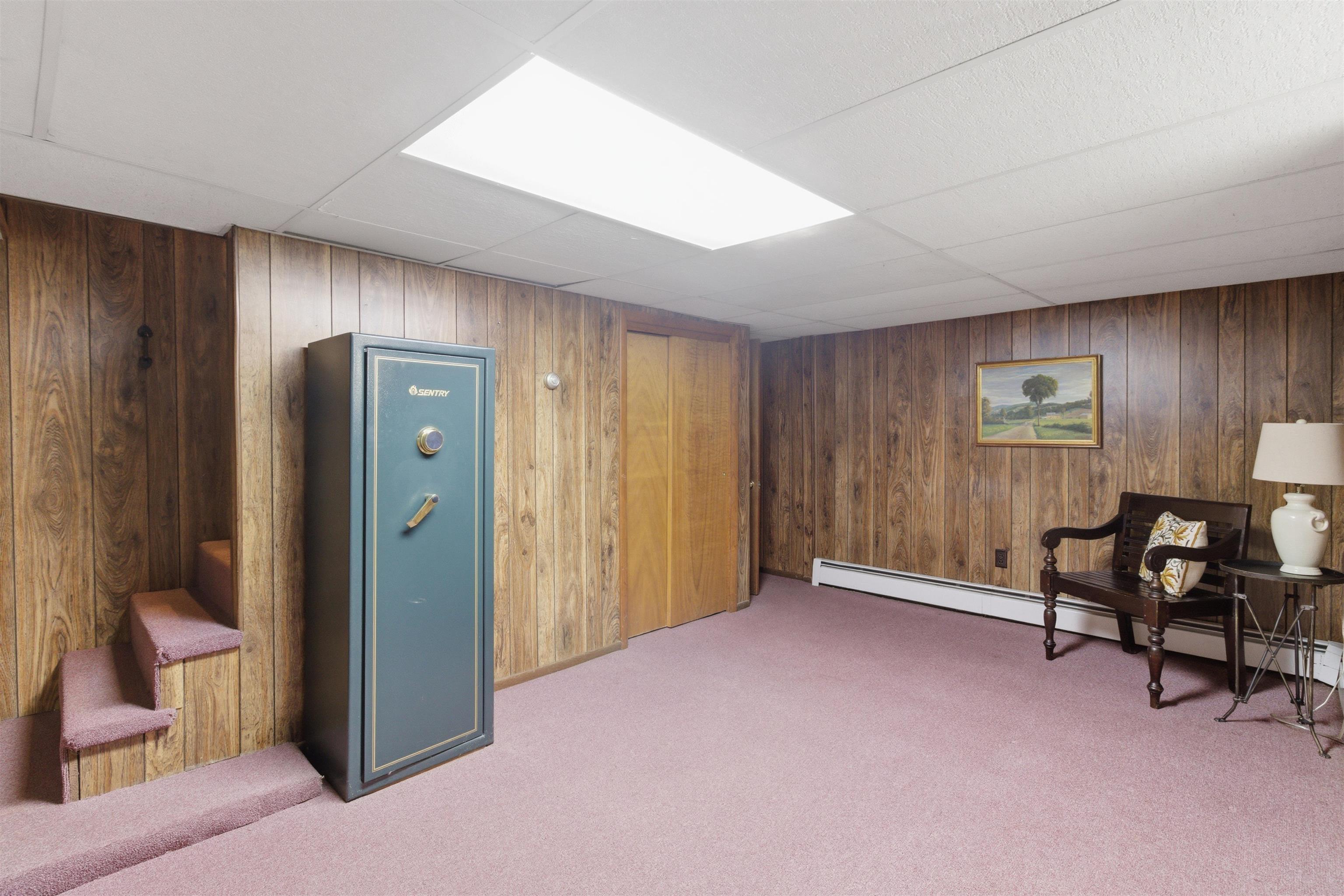 302 Prospect Street Bennington, VT 05201 - Photo 22 of 34