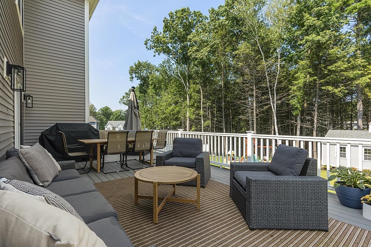 18 Glendenin Road Windham, NH 03087 - Photo 31 of 40