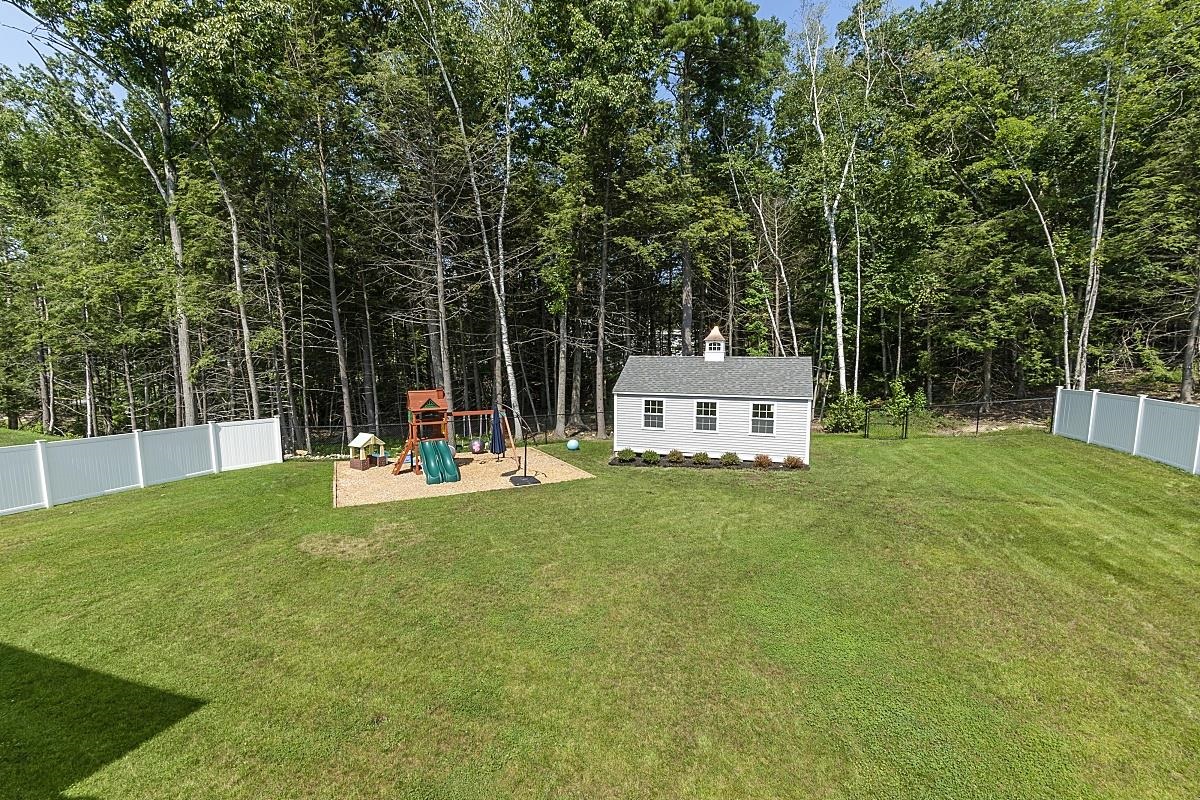 18 Glendenin Road Windham, NH 03087 - Photo 38 of 40