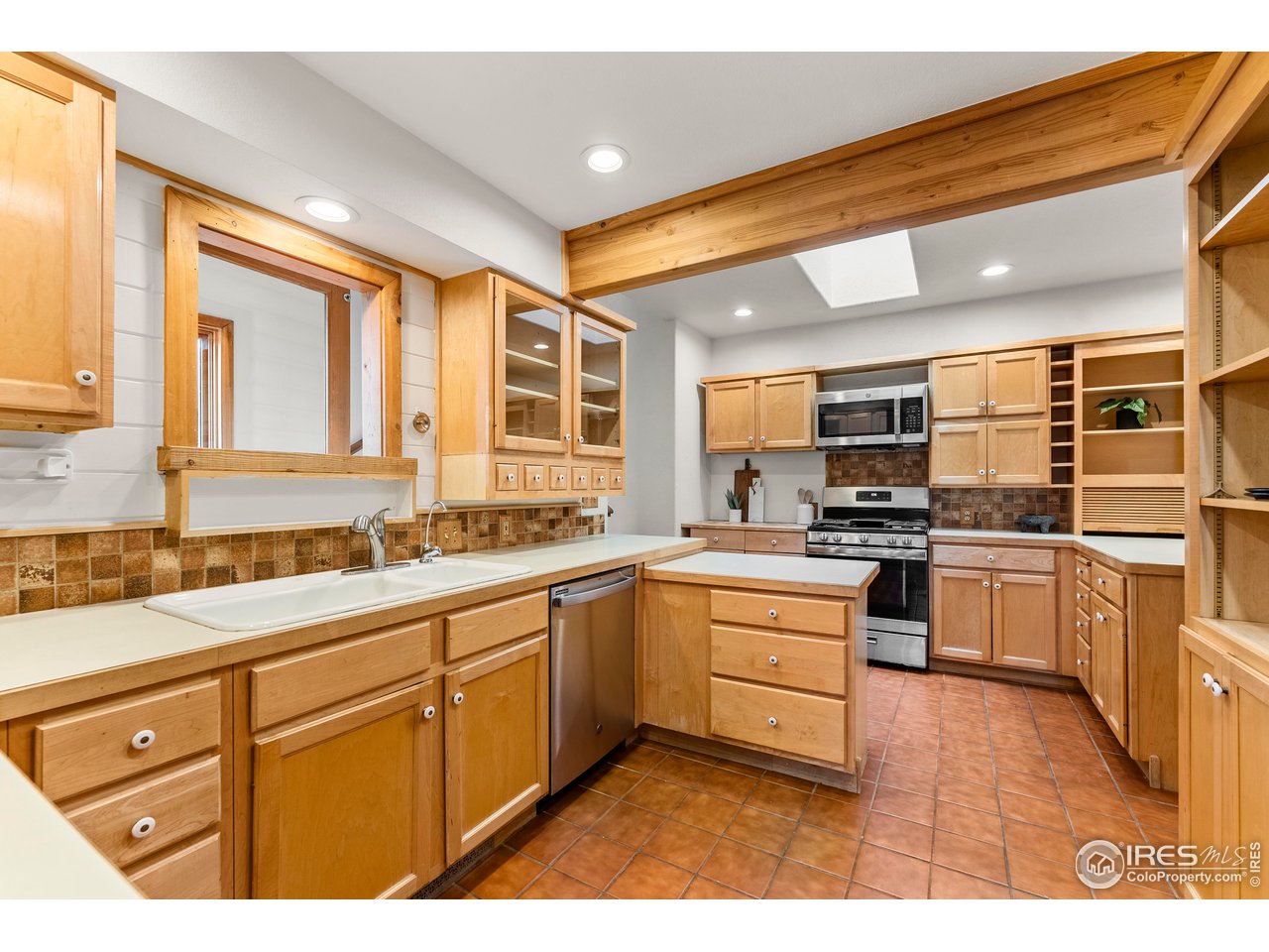 449 Mountain Meadows Road Boulder, CO 80302 - Photo 13 of 38