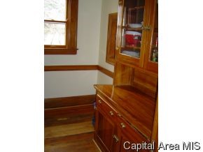 620 North 5th Street Springfield, IL 62702 - Photo 7 of 9