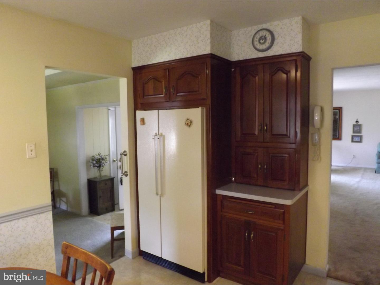 206 Dubois Road Glassboro, NJ 08028 - Photo 10 of 17 Kitchen