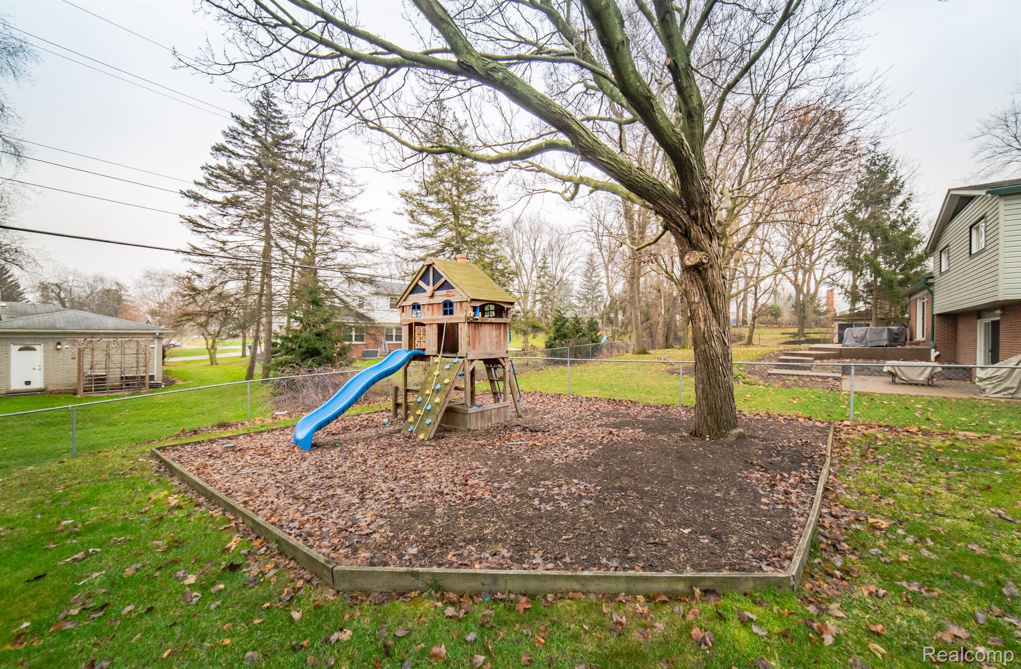 2725 Bridle Road Bloomfield Hills, MI 48304 - Photo 48 of 52 Gallery Image 48