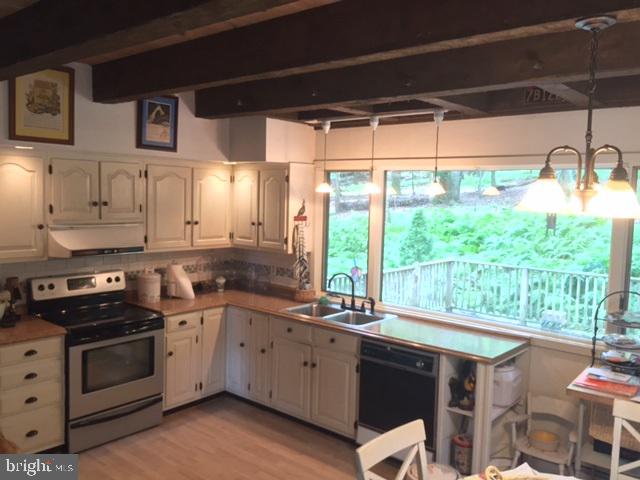 312 East Spring Street Lebanon, PA 17042 - Photo 5 of 12 Gallery Image 5