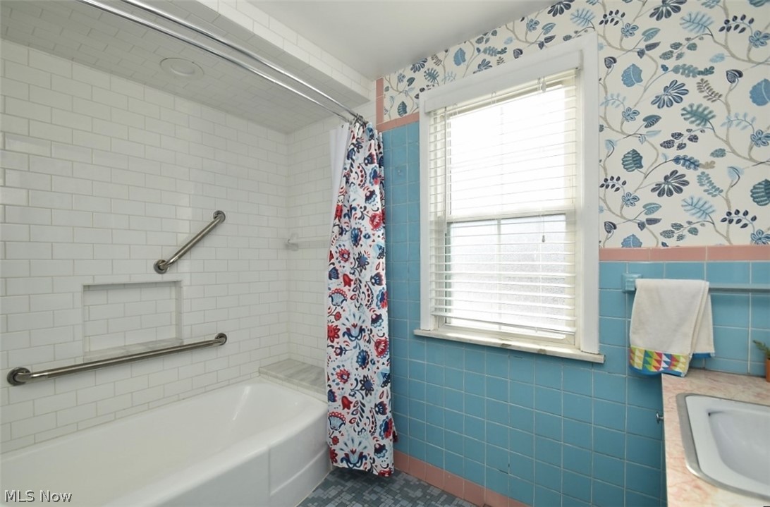 3690 Shannon Road Cleveland Heights, OH 44118 - Photo 18 of 23