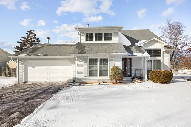 $499,000 | 1300 Chatsworth Lane, Hoffman Estates, IL 60169