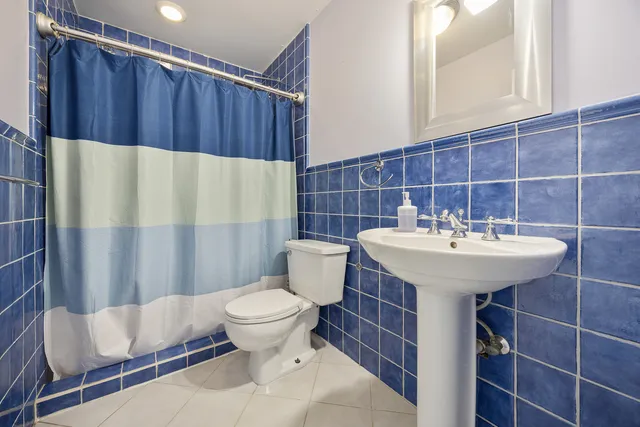 $499,000 | 1300 Chatsworth Lane, Hoffman Estates, IL 60169