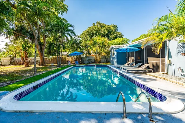 $545,000 | 80 Northwest 40th Street, Oakland Park, FL 33309