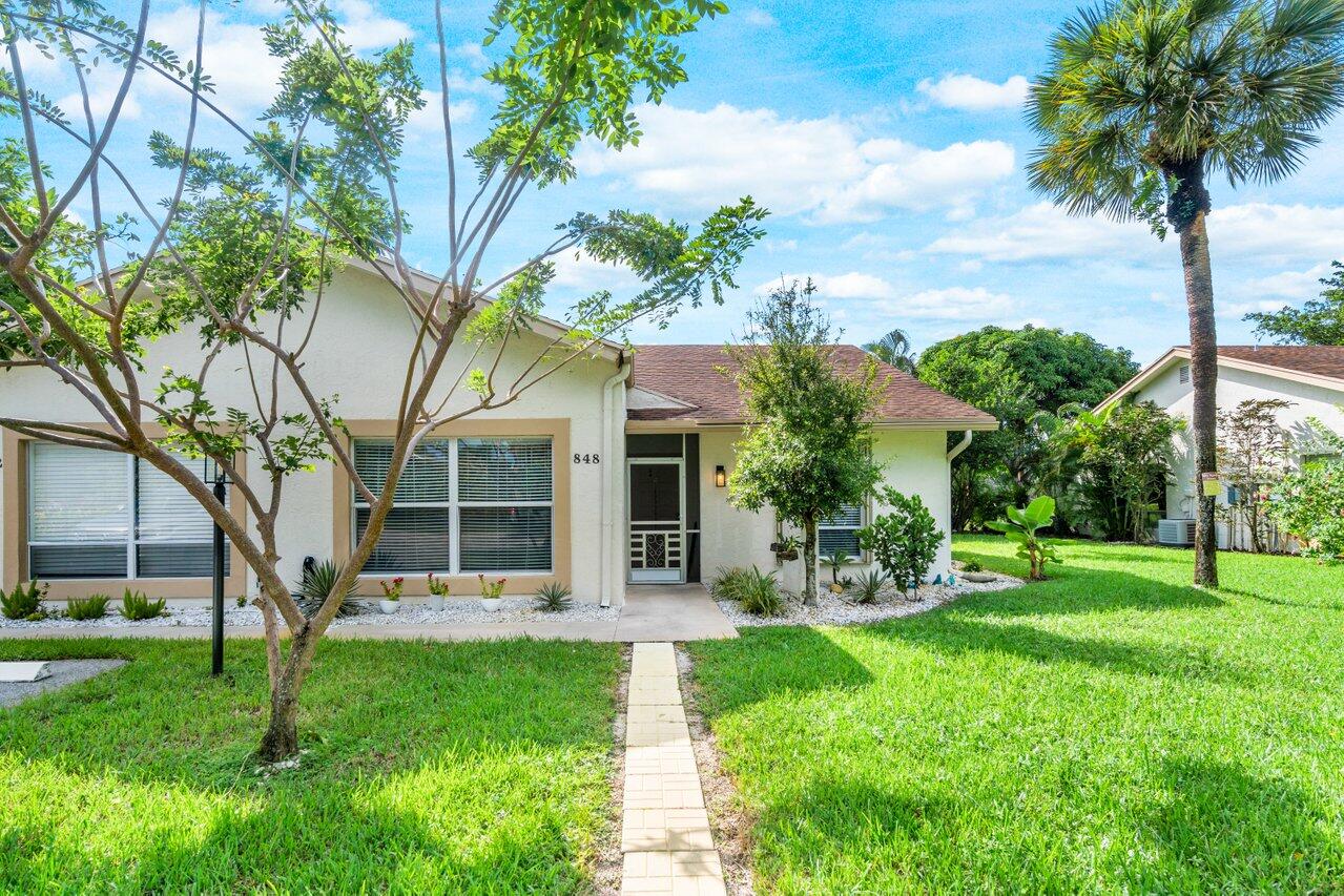 848 Lago Road Delray Beach, FL 33445 - Photo 1 of 36 848 Lago Road